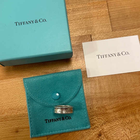 VTG Tiffany & Co. Basics 1837 concave ring sterling silver, size 7.5 - Picture 2 of 6